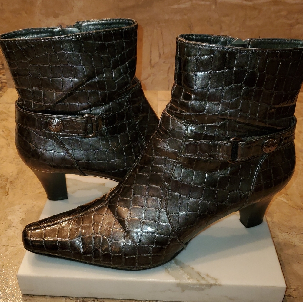 AK Anne Klein Grey Metallic Booties